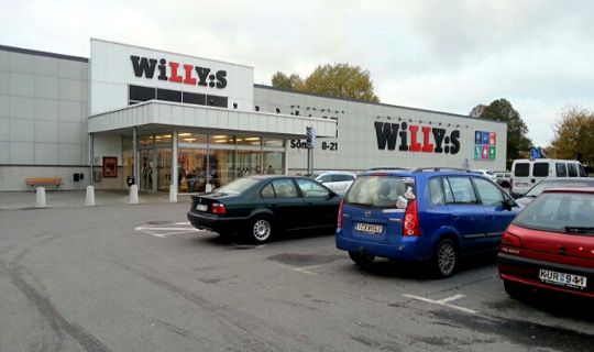 Studietur med stop i Willy:s og Imporia