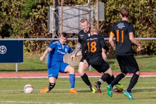 R�nne fB p� ny pointjagt Sk�rtorsdag