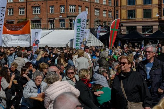 Bornholm indtager R�dhuspladsen