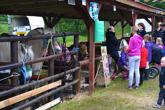 Familiedyrskue i Harel�kkerne