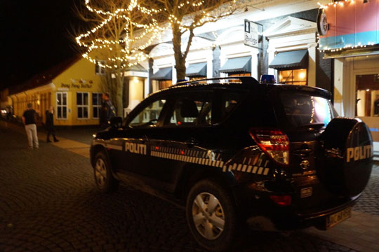 Kvinde sigtet for vold mod kvinde