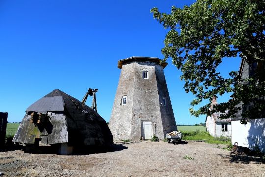 Saxebro M�lle har f�et hatten l�ftet af