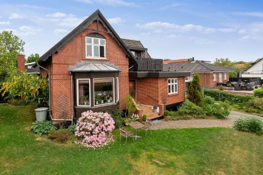 Stor villa med havudsigt i Sandvig