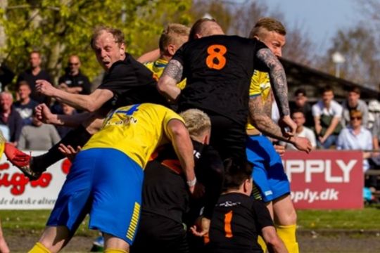 R�nne fB k�mper til det sidste