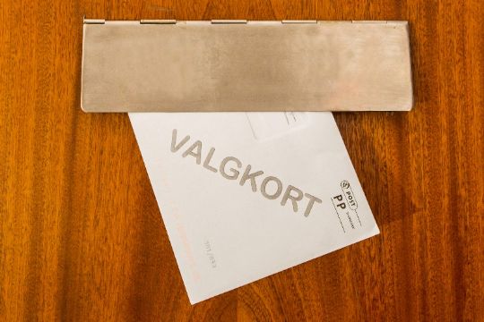 2.350 v�lgere har stemt pr. brev