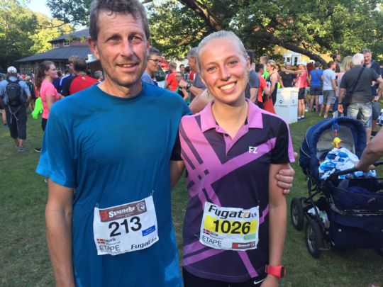 F�dt til badminton � l�ber som en let fjer