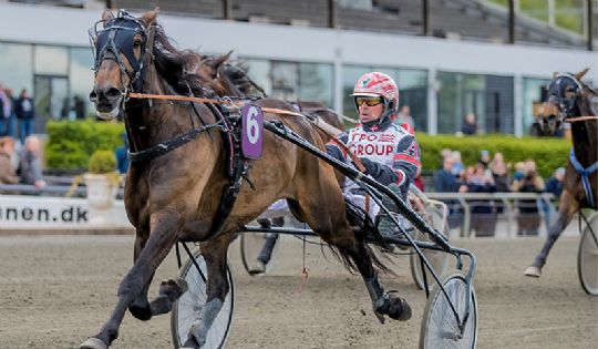 Over 25 med i lodtr�kning om 12.000 kr.