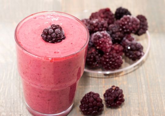 Smoothies af havens b�r