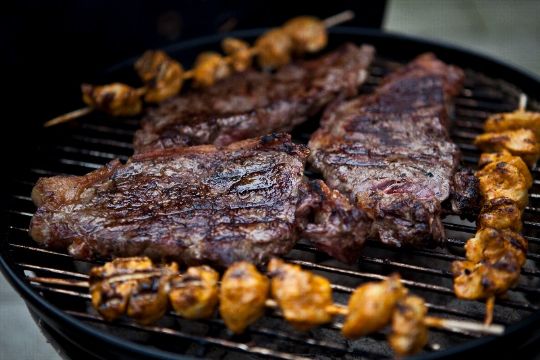 Pr�v med lidt sundere grillmad