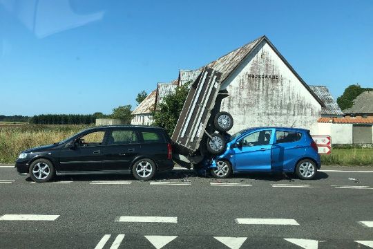 Slap fra trafikuheld uden personskader