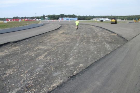 Flyvejene i lufthavnen skal renoveres