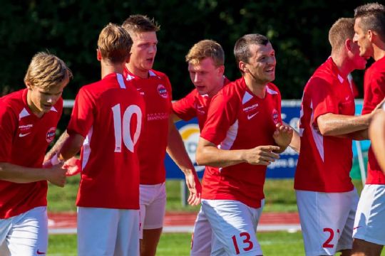 RIK vinder over frygtet modstander