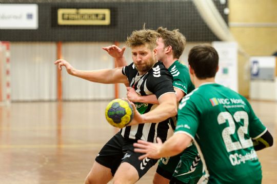 Kamp aflyst, men masser af bold