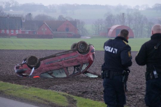 P�virket flugtbilist anholdt efter to uheld