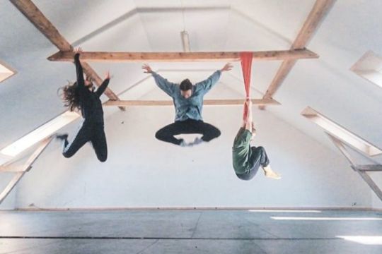 Scenekunstnere m�des p� Bornholm