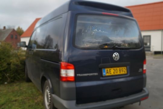 Fartb�der til 22 bilister i Nex�