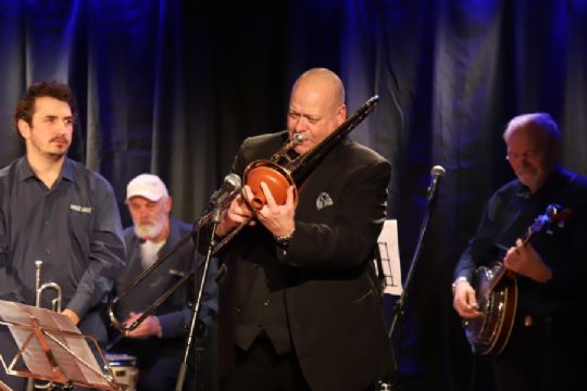 Havz Jazz med flere forst�rkninger