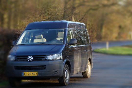 To bilister fik fartb�der i Nylars