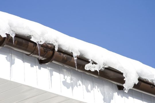 Undg� sneskader p� huset