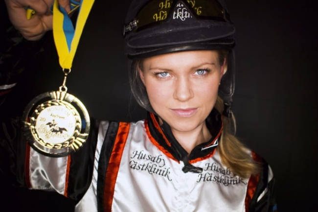 Kasseret andelshest i l�b om over 100.000 skr.