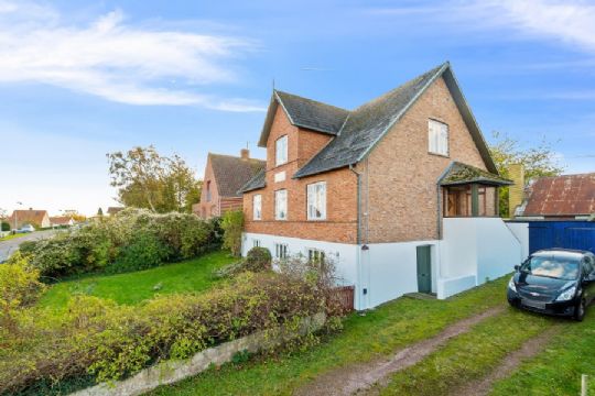 Villa med havudsigt i Aarsdale