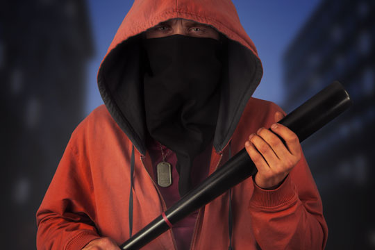 Bev�bnede unge ville inddrive g�ld