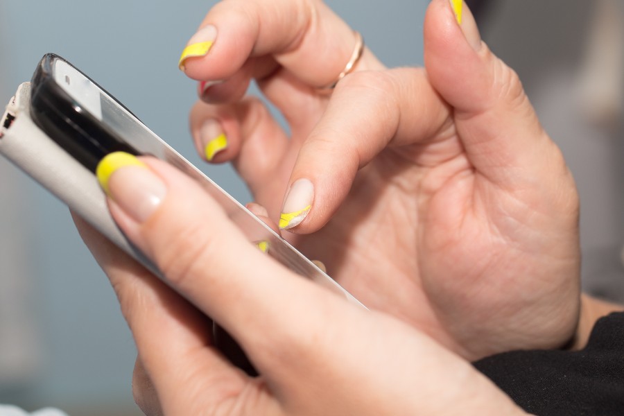 17-�rig pige sendte d�dstrussel som sms