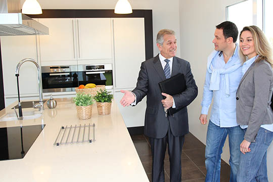 F� styr p� budgettet f�r du k�ber hus