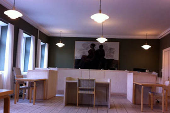 B�de for at k�re beruset p� knallert