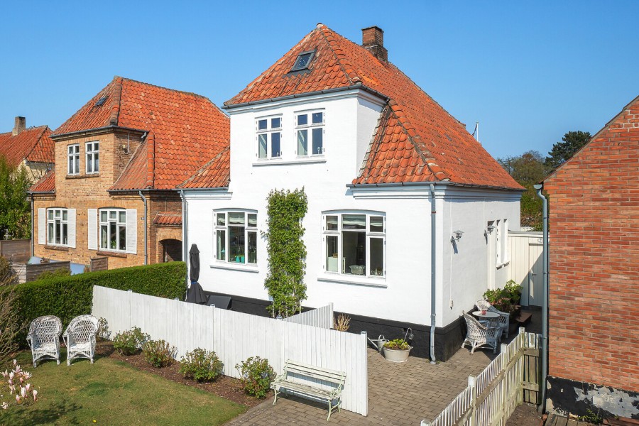 Klassisk villa centralt i R�nne