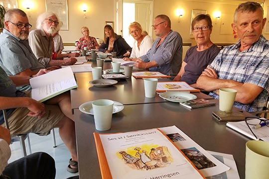 Amat�rscene vil opf�re komedie