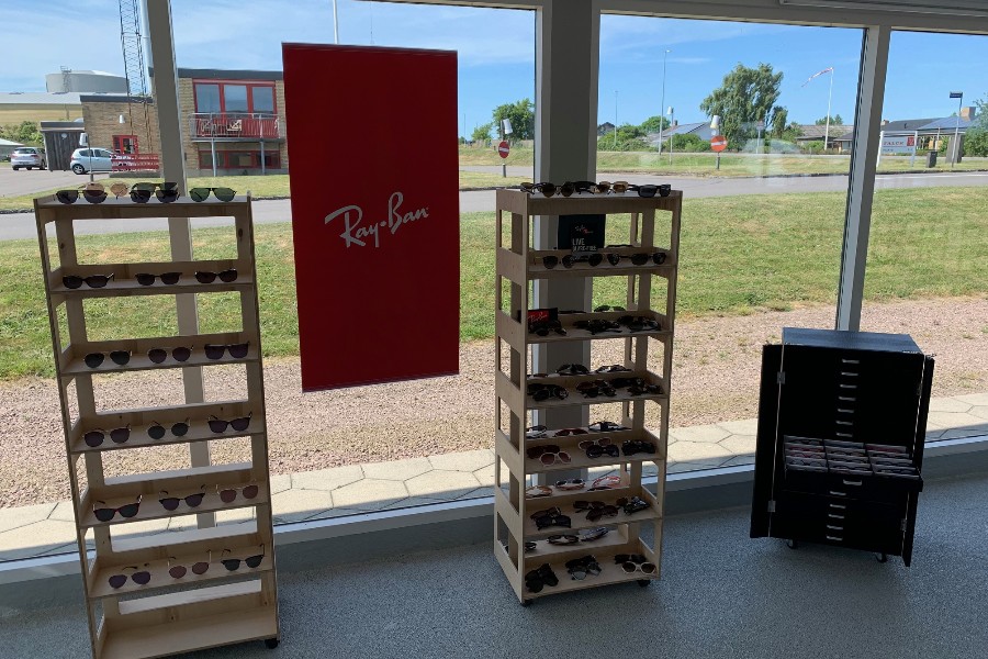 Optiker i Nex� flytter til st�rre lokaler