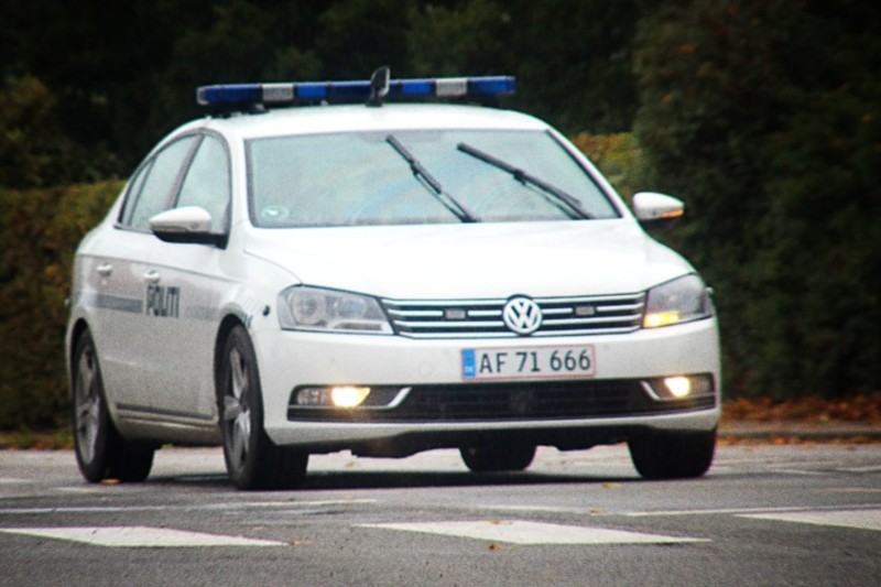 Bil p�k�rt af flugtbilist i Hasle