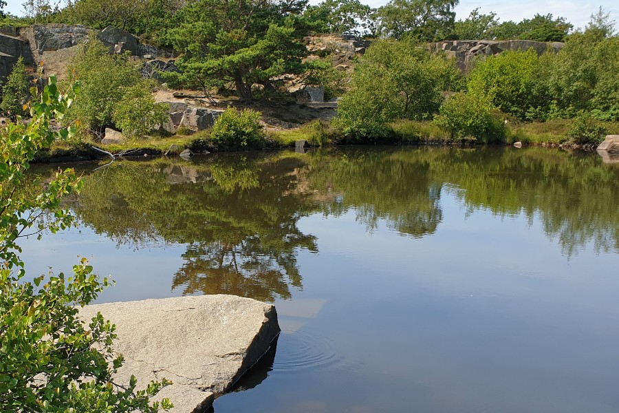 B�nder vil bruge vand fra stenbrudss�er