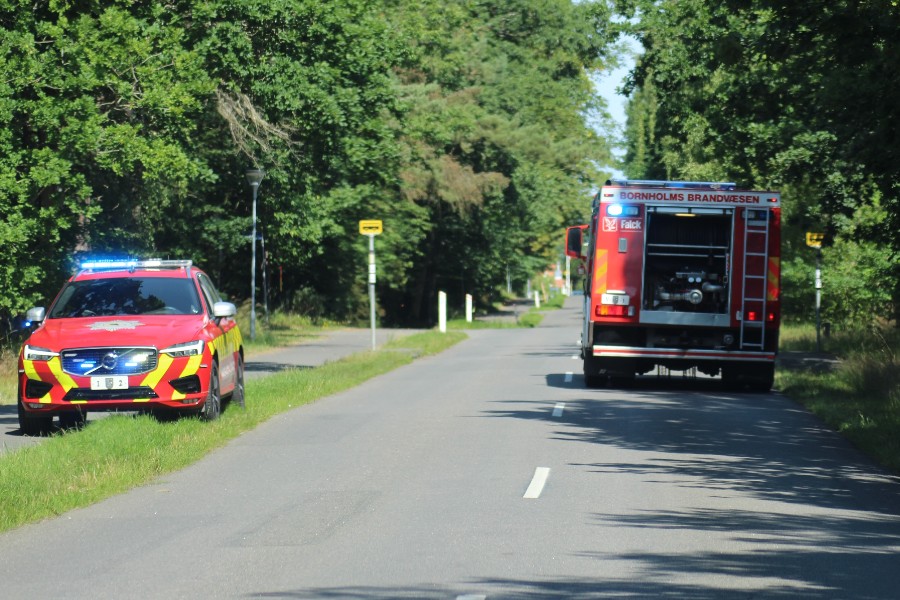 Unge forlod uslukket b�l i Hasle Lystskov