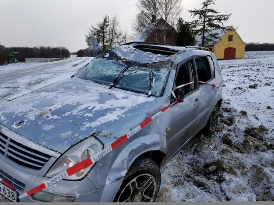 Sneglatte veje p� �stbornholm