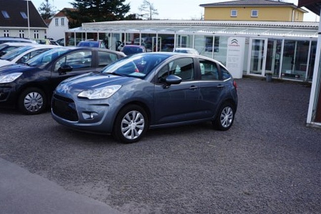 Bilsalget faldt n�sten 15 procent i 2020