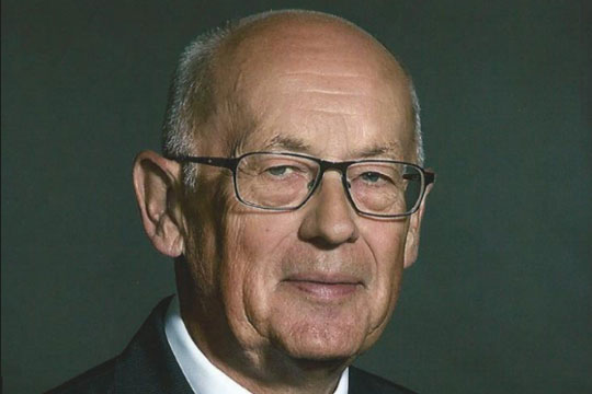 Erik A. Larsen fortsat formand i �ldrer�det