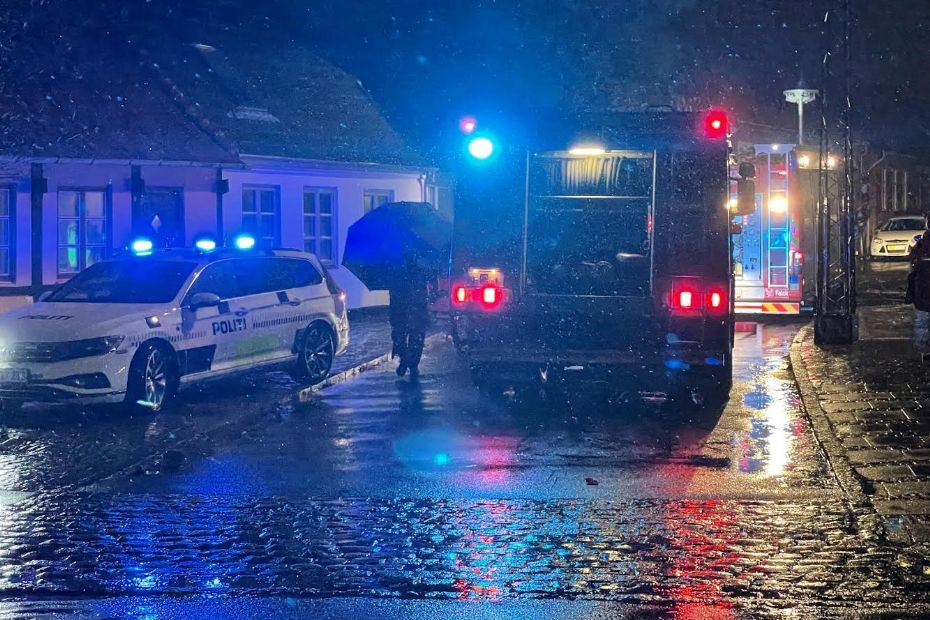 Brand i komfur i r�kkehus i R�nne