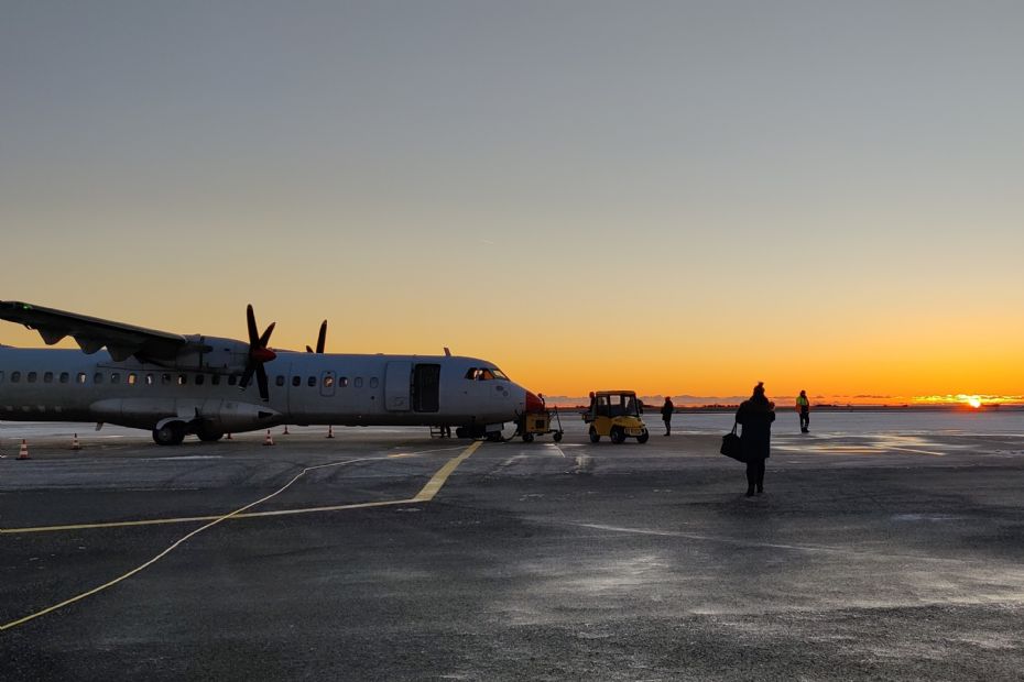 Flytrafikken er stadig h�rdt ramt