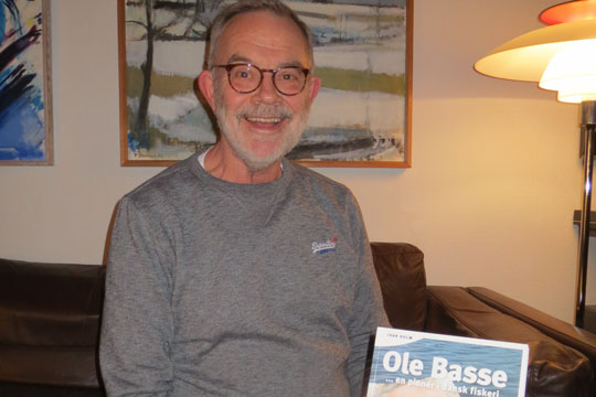 Har solgt knap 1.500 b�ger om fiskeskipper