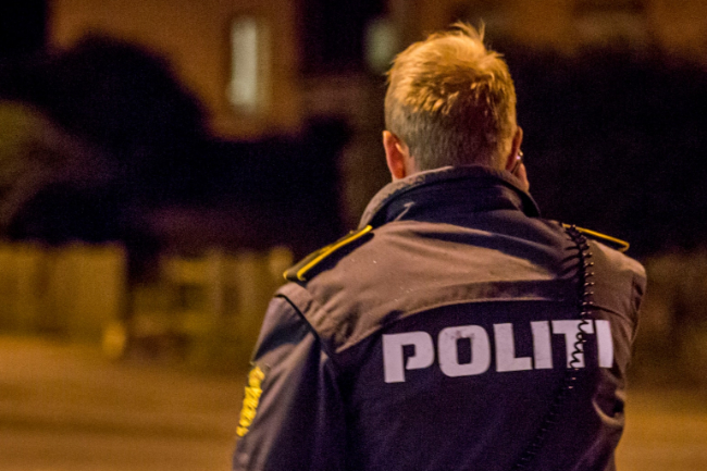 Dreng k�rte p� ulovlig knallert