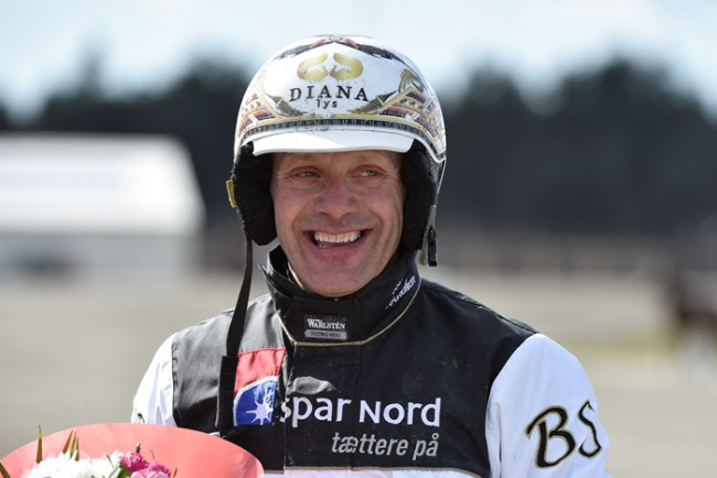 Tredobbelt dansk mester vil k�re gratis p� Bornholm