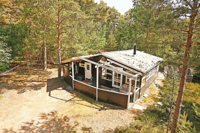 N�vn besigtiger to steder