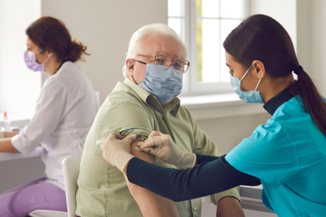 Flere vacciner til borgere over 85 �r