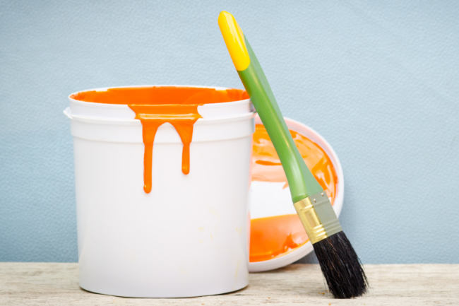 Malerfirma i R�nne oph�rt