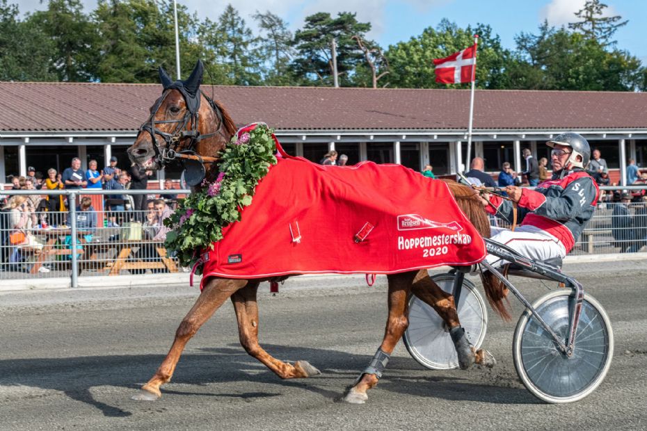 Hopper l�ber om mesterskab 30. juni