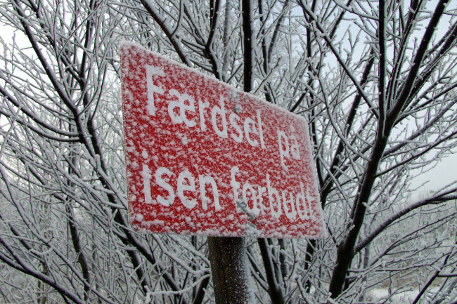 Isen endnu ikke sikker at f�rdes p�