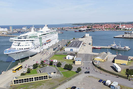 F�rre krydstogtskibe i R�nne end forventet