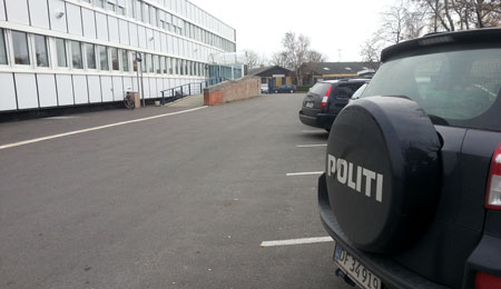 17-�rig sigtet for tyveri og tyverifors�g fra biler